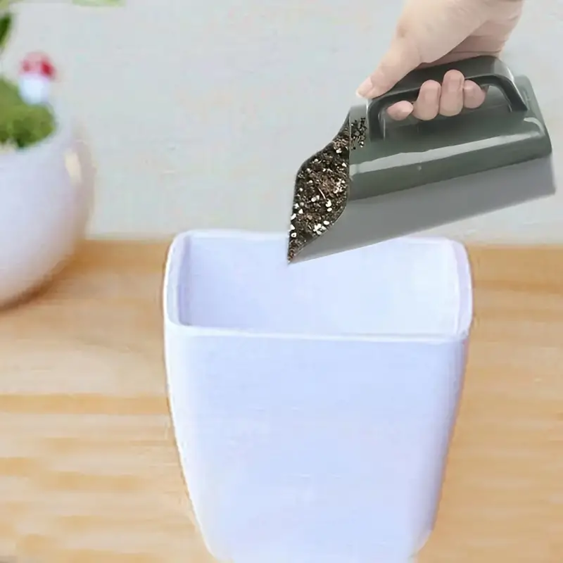 1pc Multipurpose Plastic Scoop - Aquarium Planted Soil ulasan dan harga